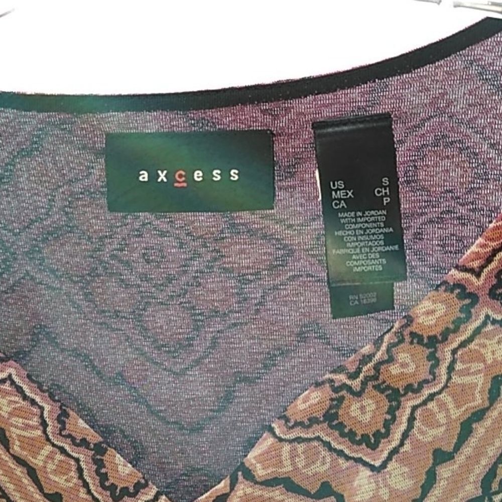 Axcess top  - Picture 2 of 2